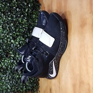 Nike PG 2.5 Basketball Shoes | Size: 9 Mens | Black